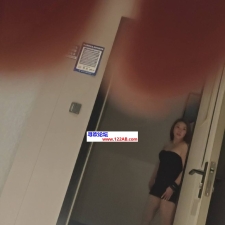 #无锡#,#探店# 闲的没事干 鸡吧又想操骚 逼了 于是去丁山大浦转转 先去的金达 只有一个胖逼 于是走了 现在的金达真是落寞了 于是去了这家浴室 两个少妇 都